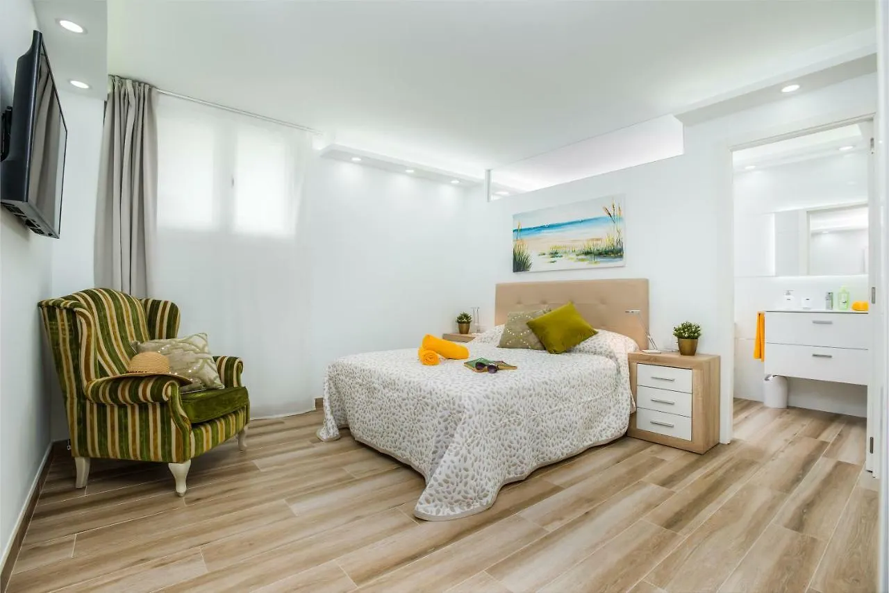 Villa Valentina Ocean View Heated Pool 아데제